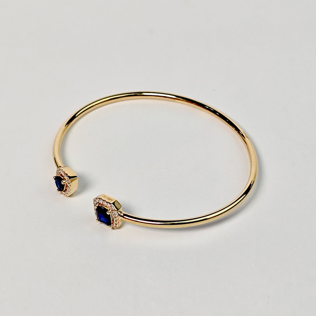 Brazalete Cuadro y Gota De Zafiro Con Diamantes