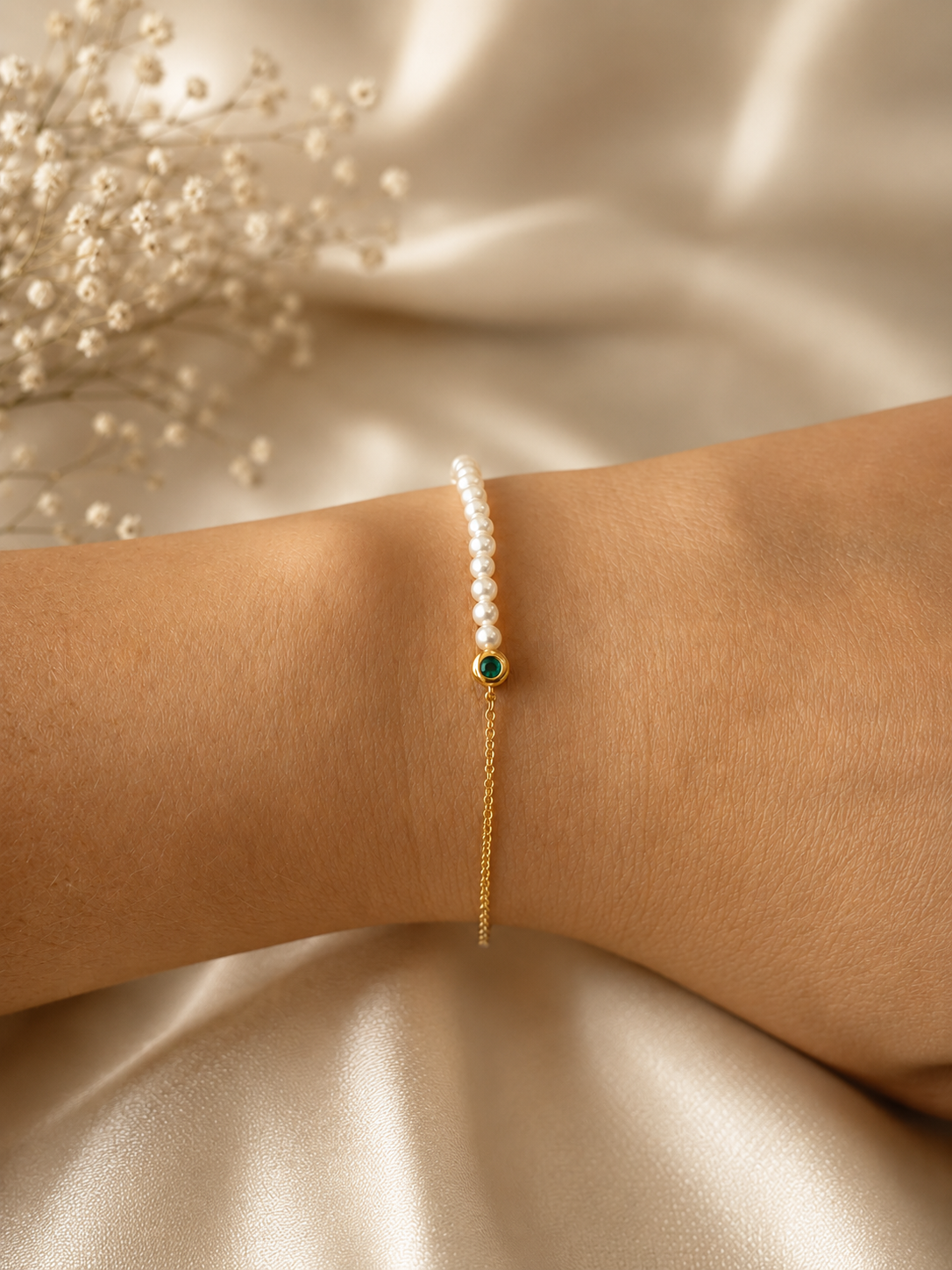 Pulsera De Perlas y Cadena Con Esmeralda