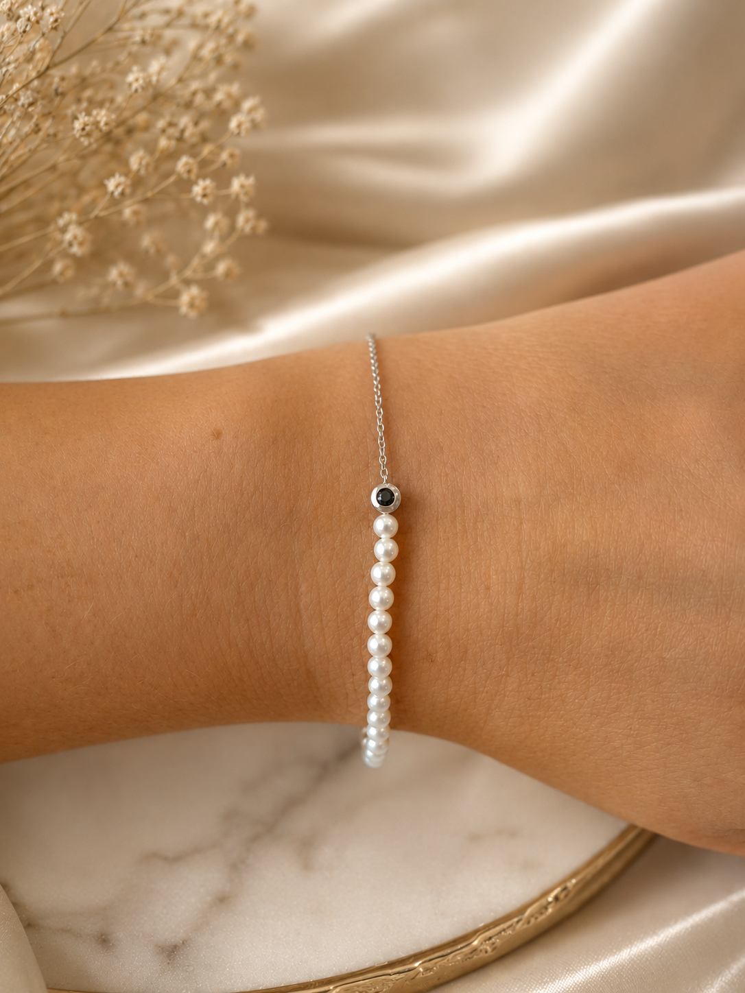 Pulsera De Perlas y Cadena Con Diamante Negro