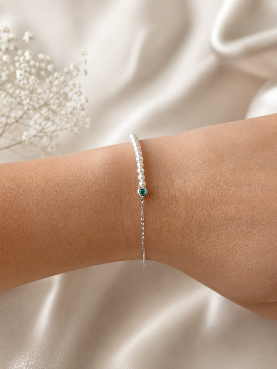 Pulsera De Perlas y Cadena Con Esmeralda