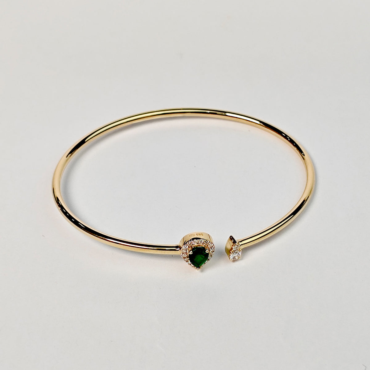 Brazalete Gota De Esmeralda y Diamantes